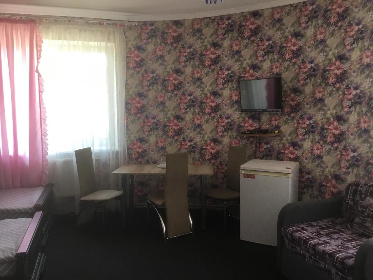 Inn Alibi Horodilec Kültér fotó